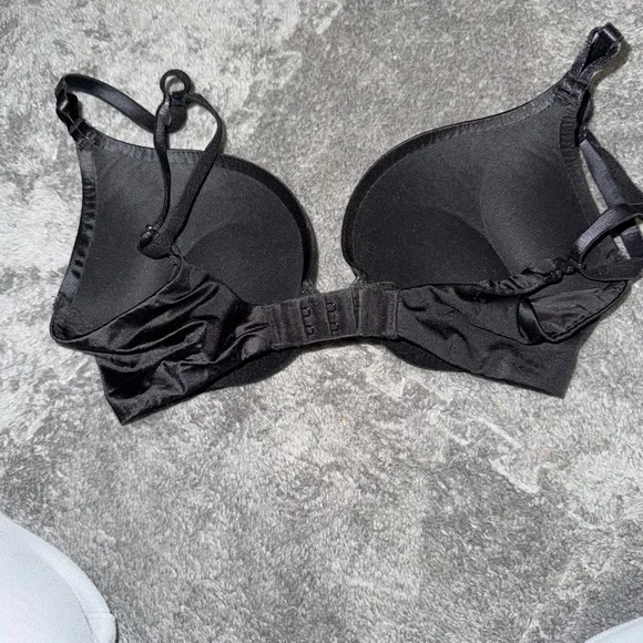 Victorias Secret Women's Bra Lot - Picture 5 of 10